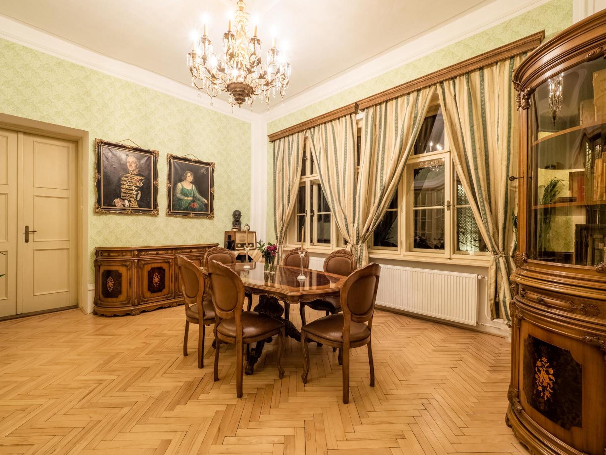 Zamecek Waldsteinovo Zatisi Hotel Svatoslav Luaran gambar