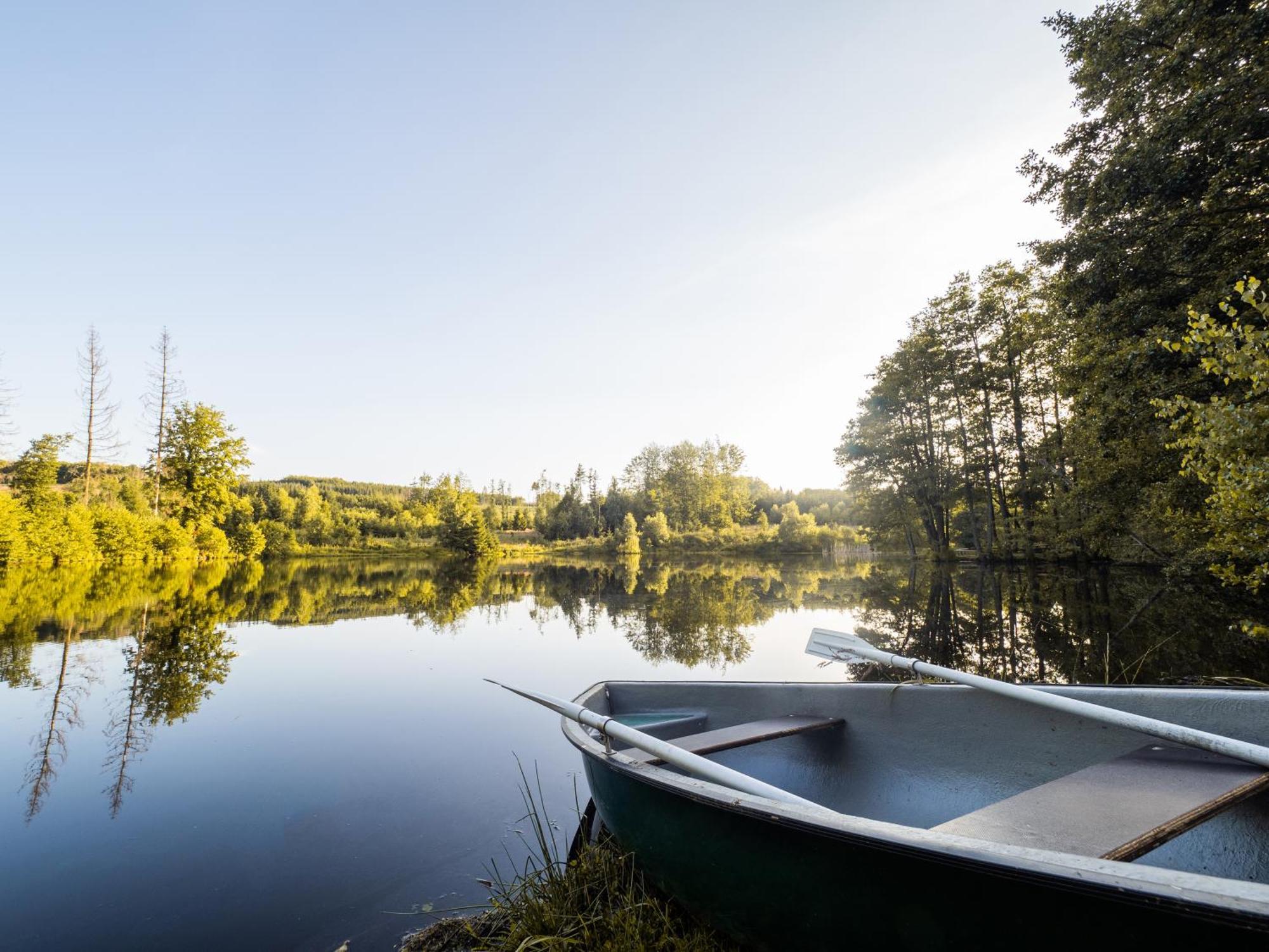 Zamecek Waldsteinovo Zatisi Hotel Svatoslav Luaran gambar